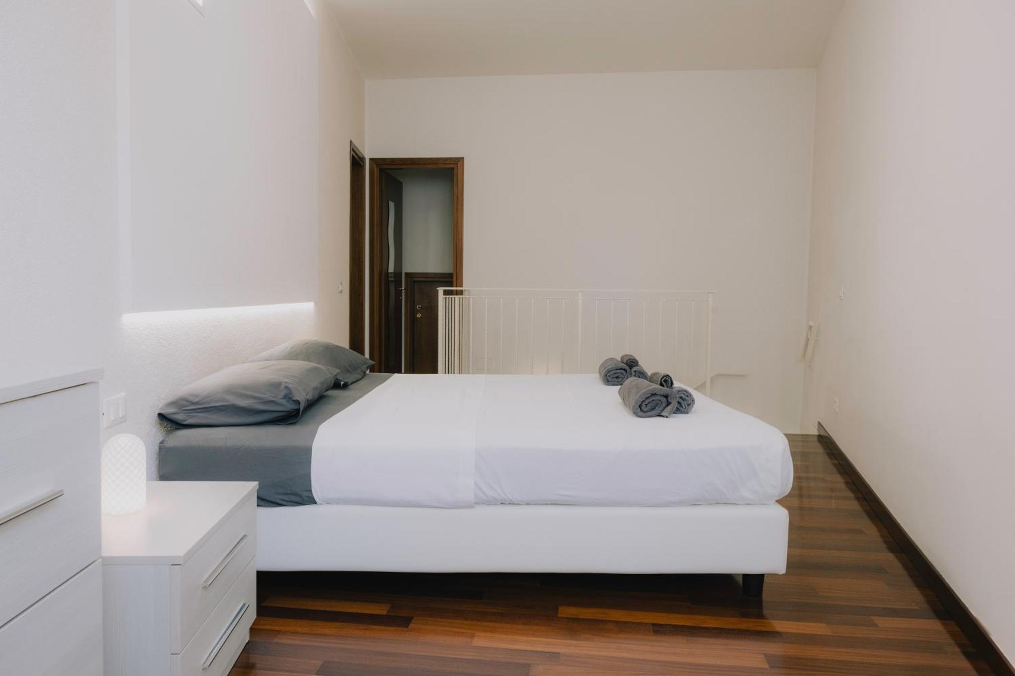 Cavour Luxury Apartments Verona Esterno foto